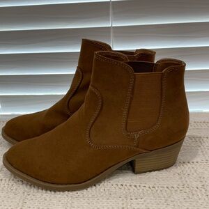 Ankle boots